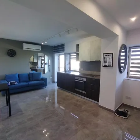 Modern With Views, Very Close To Mdina