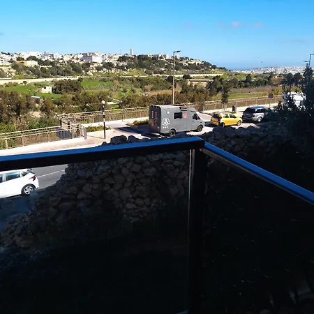Modern With Views, Very Close To Mdina *