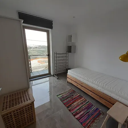 Modern With Views, Very Close To Mdina شقة *